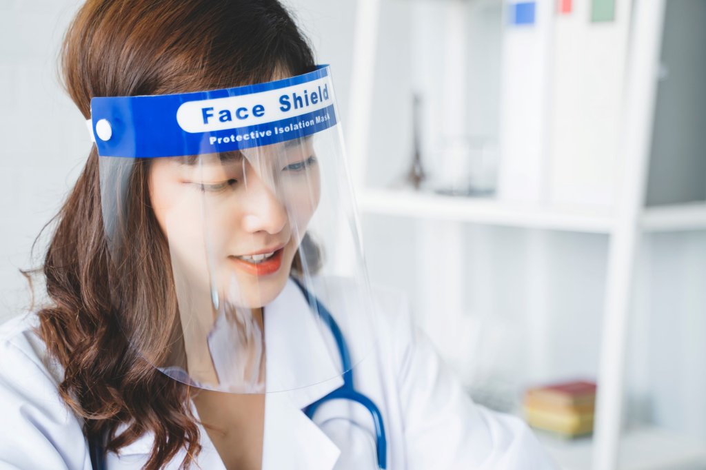 face shield 1