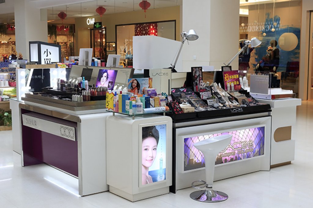 makeup counter sm